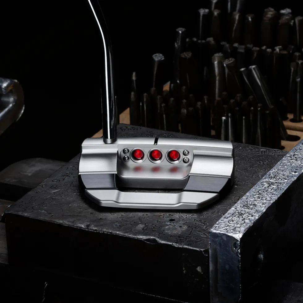 Studio Style Fastback Putter